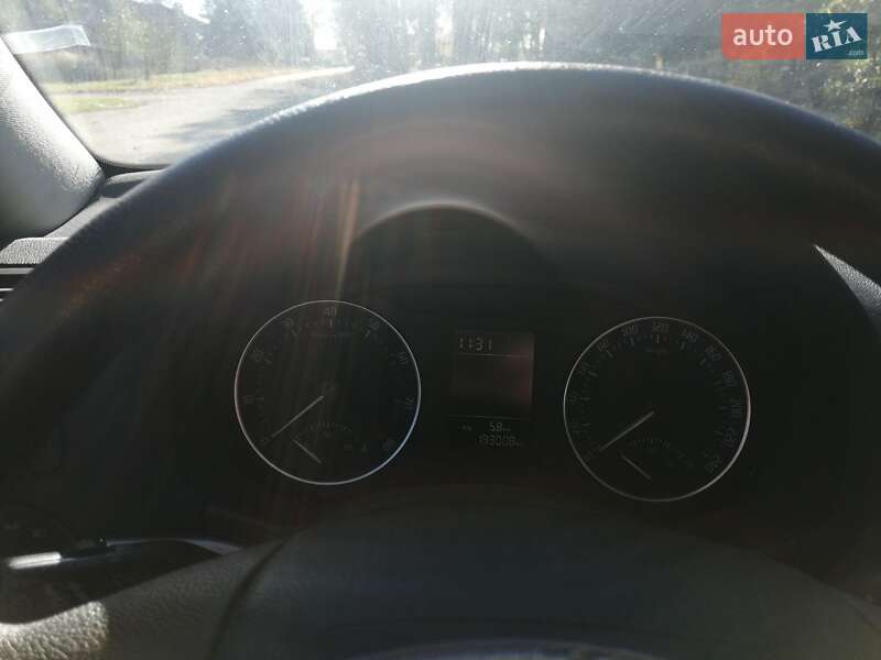 Универсал Skoda Octavia 2009 в Нововолынске