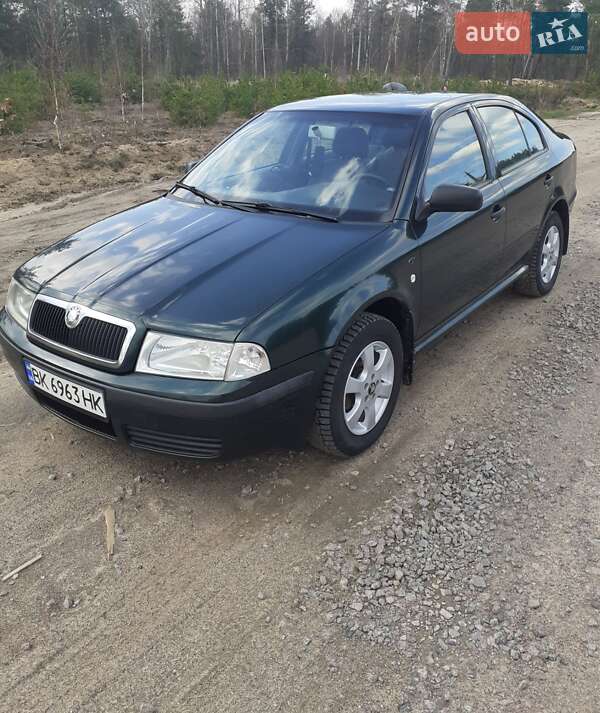 Ліфтбек Skoda Octavia 2001 в Березному