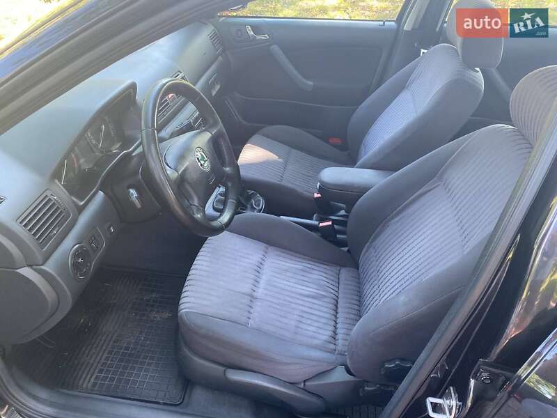 Універсал Skoda Octavia 2001 в Кропивницькому