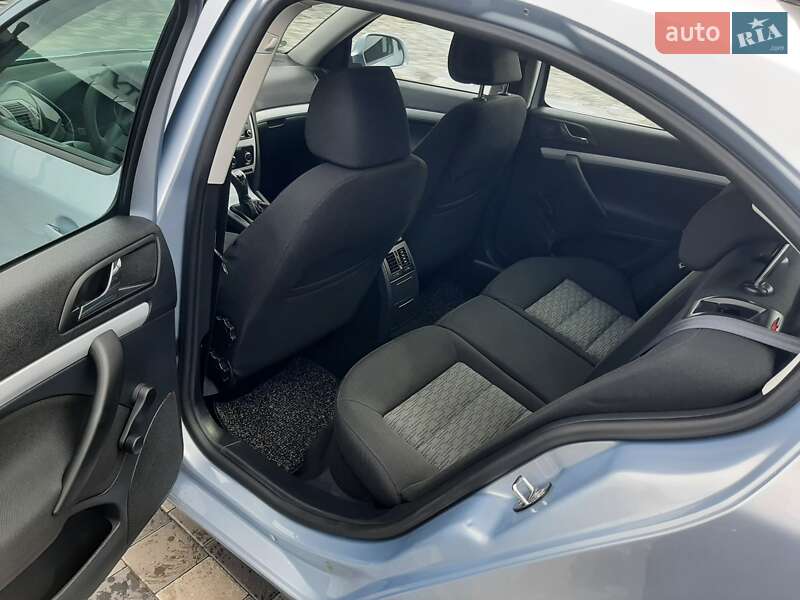 Лифтбек Skoda Octavia 2009 в Полтаве
