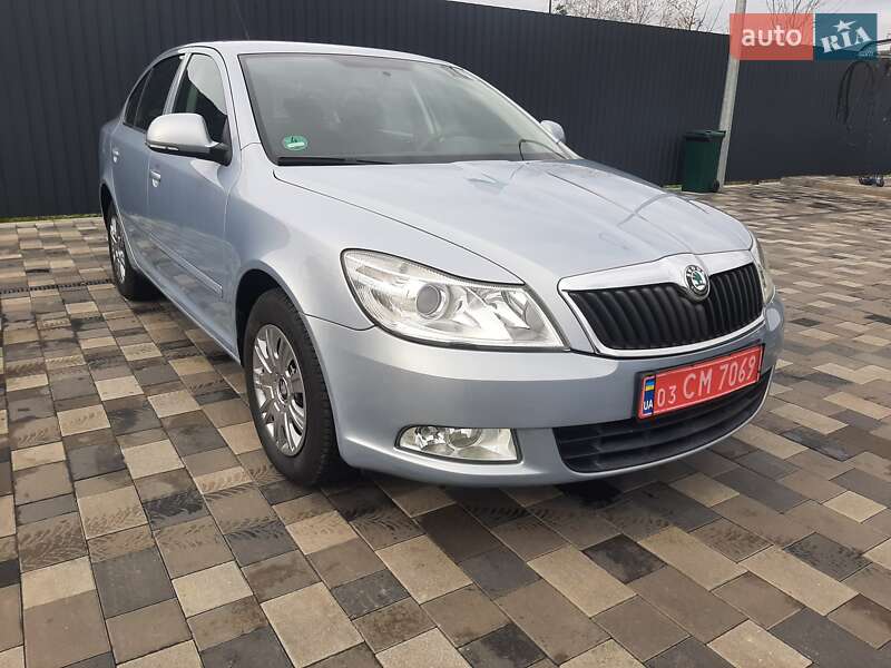 Лифтбек Skoda Octavia 2009 в Полтаве