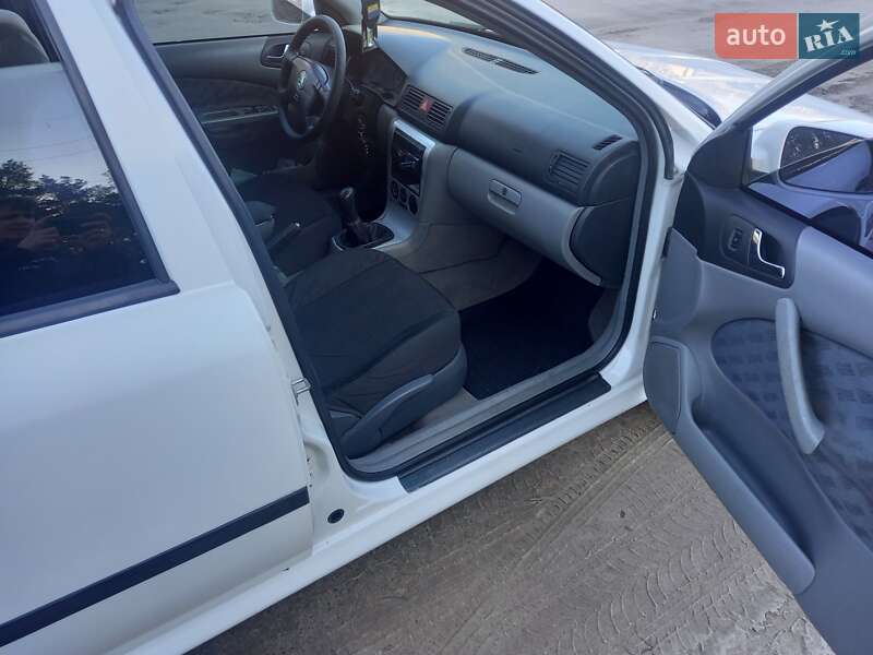 Ліфтбек Skoda Octavia 1999 в Мерефа