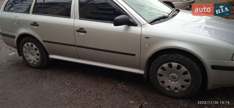 Универсал Skoda Octavia 2004 в 