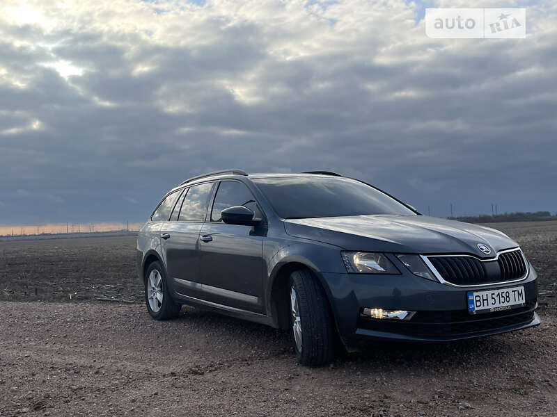 Універсал Skoda Octavia 2018 в Одесі