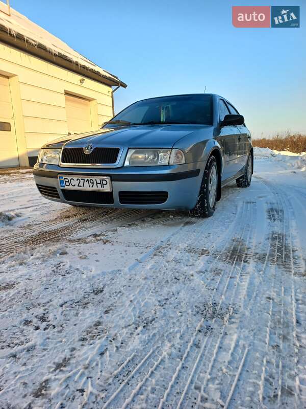 Ліфтбек Skoda Octavia 2003 в Яворові