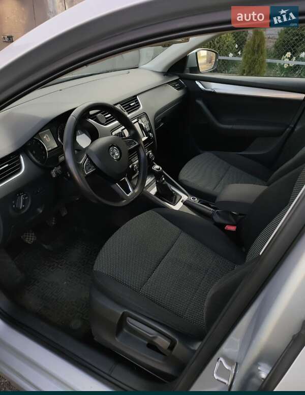 Універсал Skoda Octavia 2014 в Луцьку