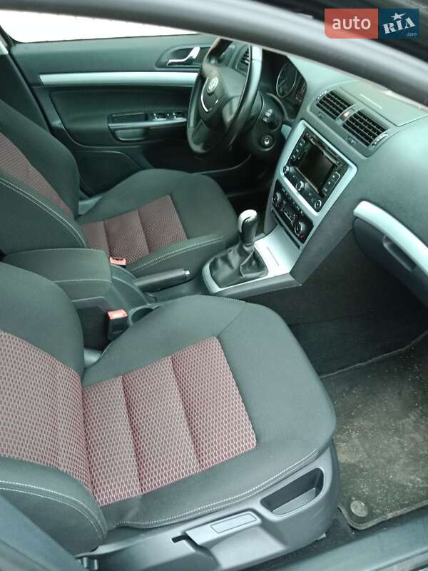 Універсал Skoda Octavia 2010 в Кривому Розі