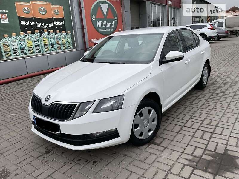 Лифтбек Skoda Octavia 2018 в Киеве