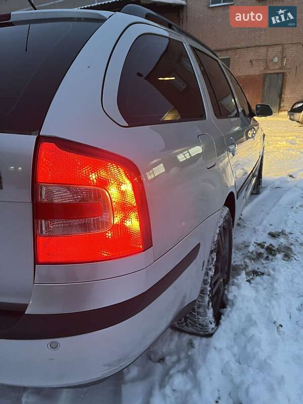 Универсал Skoda Octavia 2005 в Чернигове