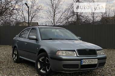 Ліфтбек Skoda Octavia 2002 в Рахові