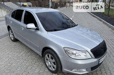 Лифтбек Skoda Octavia 2012 в Кропивницком