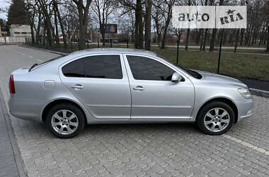 Лифтбек Skoda Octavia 2012 в Кропивницком