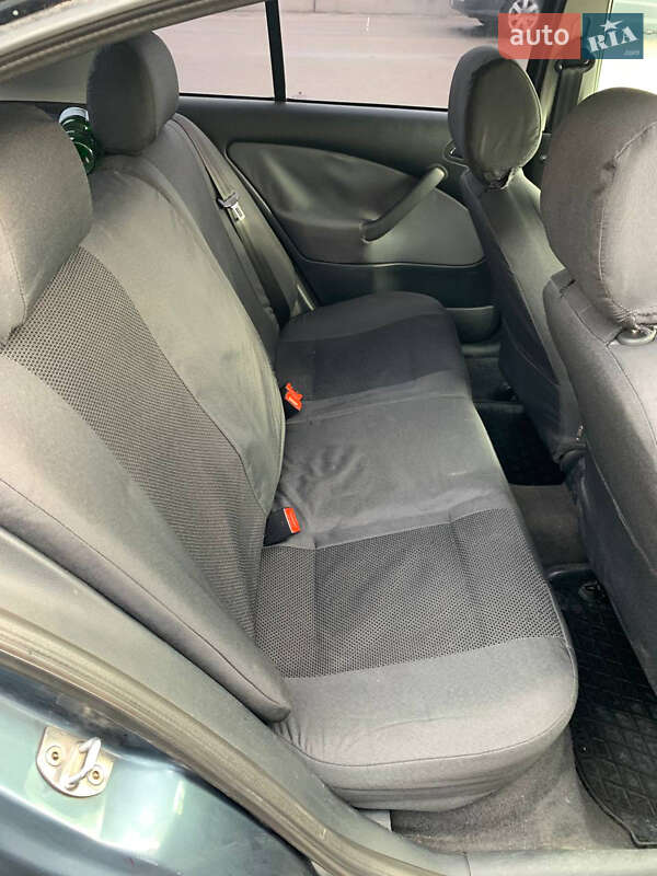 Ліфтбек Skoda Octavia 2004 в Києві