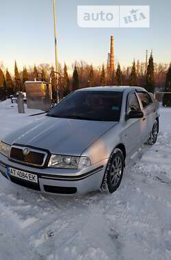 Лифтбек Skoda Octavia 2003 в Надворной