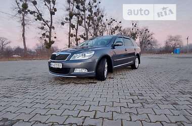 Универсал Skoda Octavia 2011 в Черновцах