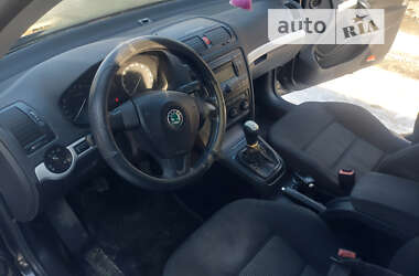 Лифтбек Skoda Octavia 2006 в Тячеве