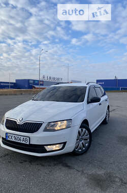 Універсал Skoda Octavia 2014 в Харкові