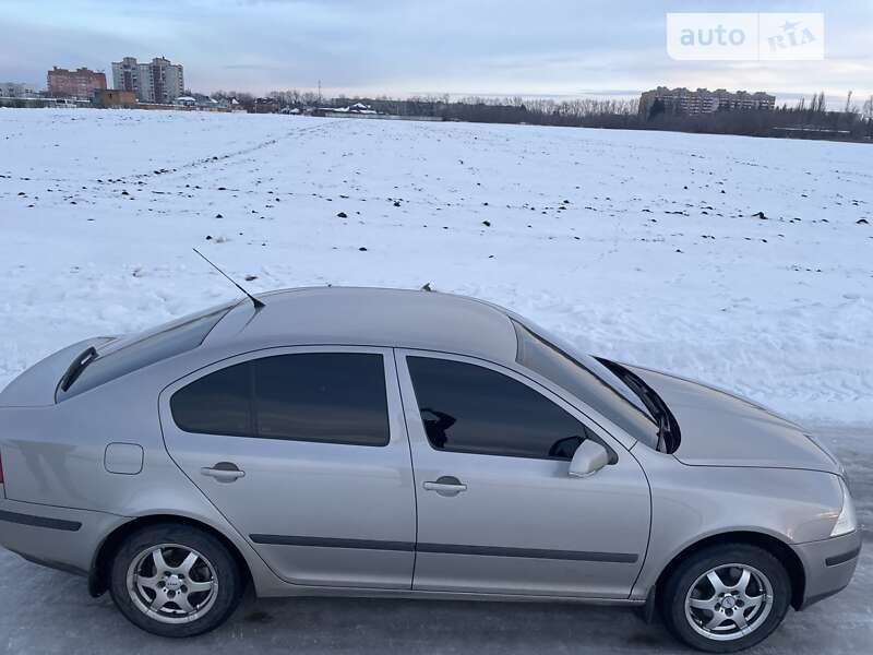 Лифтбек Skoda Octavia 2008 в Сумах