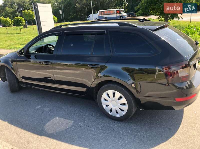 Универсал Skoda Octavia 2016 в Мостиске