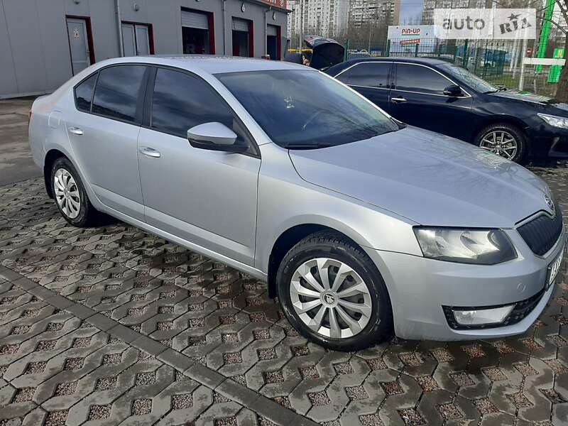 Лифтбек Skoda Octavia 2014 в Киеве