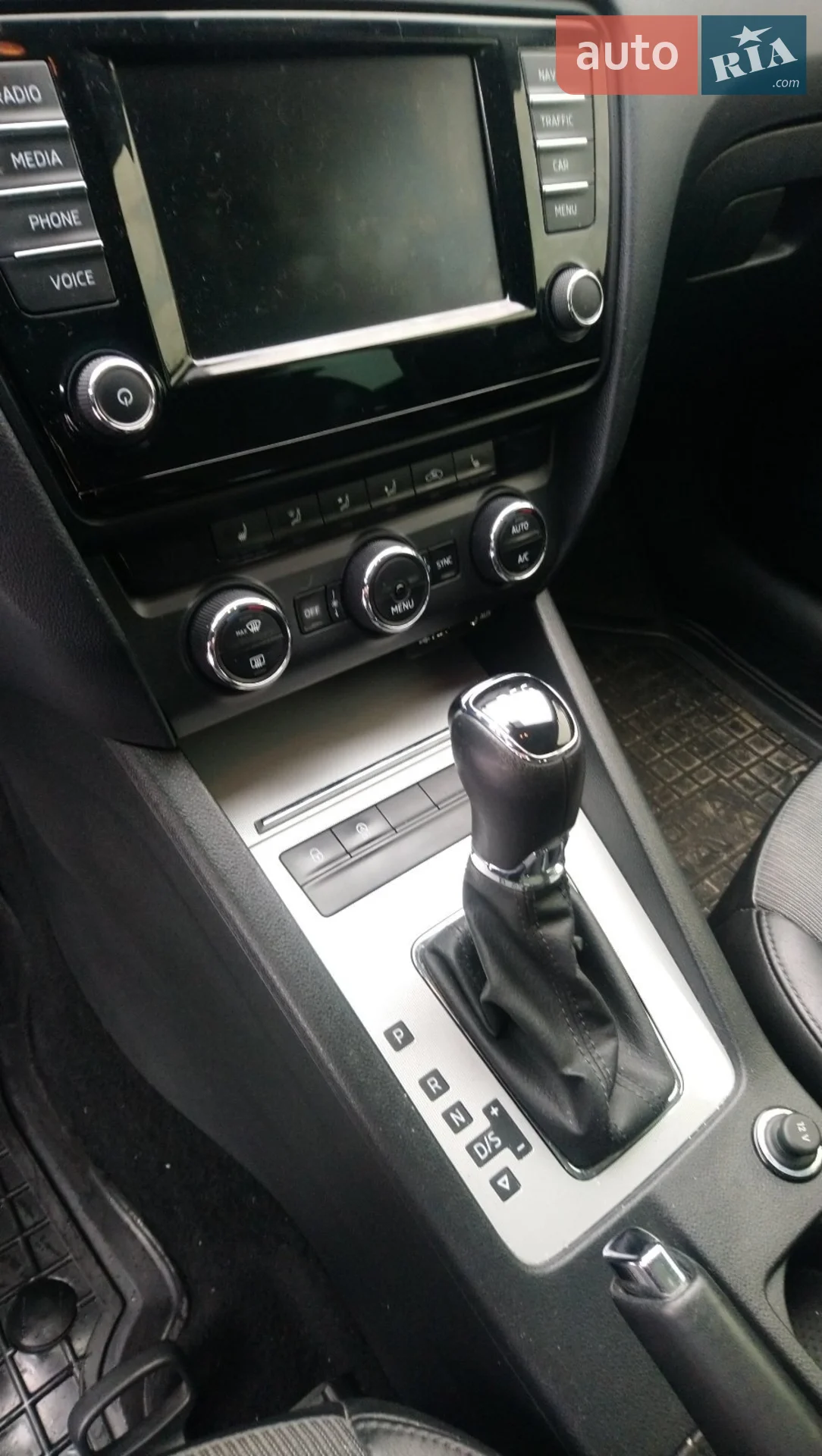 2016 Skoda Octavia - мініатюра 15