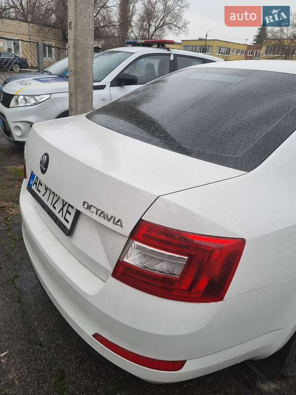 Лифтбек Skoda Octavia 2016 в Днепре