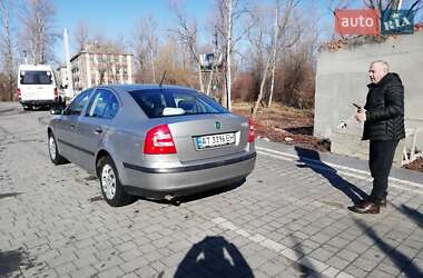 Лифтбек Skoda Octavia 2012 в Надворной