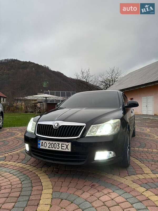 Лифтбек Skoda Octavia 2012 в Тячеве