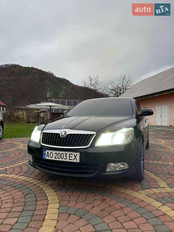 Лифтбек Skoda Octavia 2012 в Тячеве