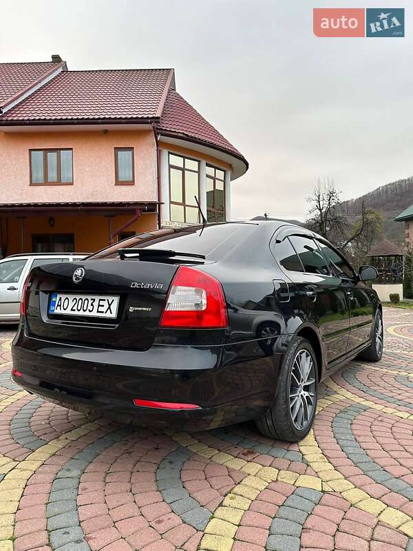Лифтбек Skoda Octavia 2012 в Тячеве