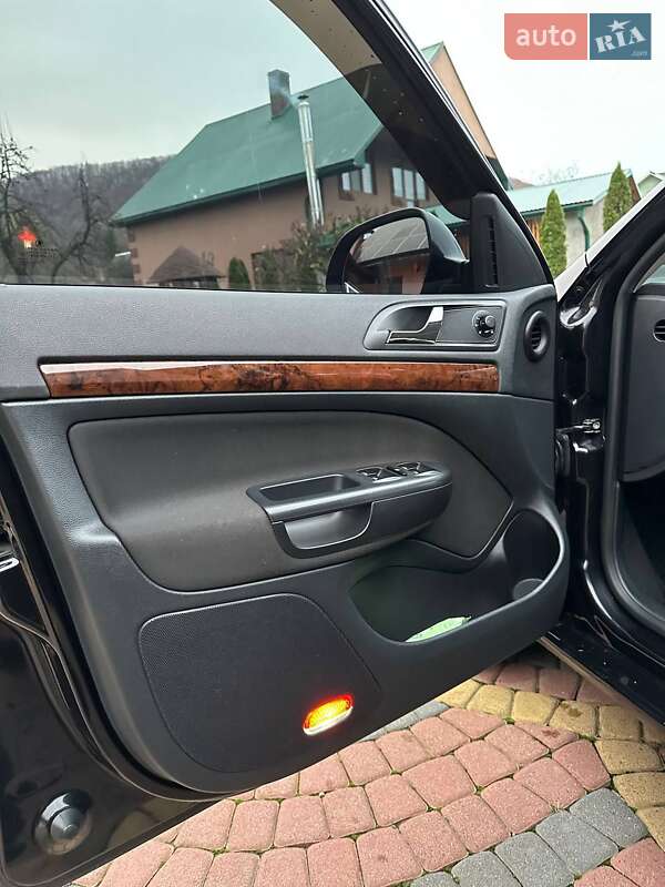 Лифтбек Skoda Octavia 2012 в Тячеве