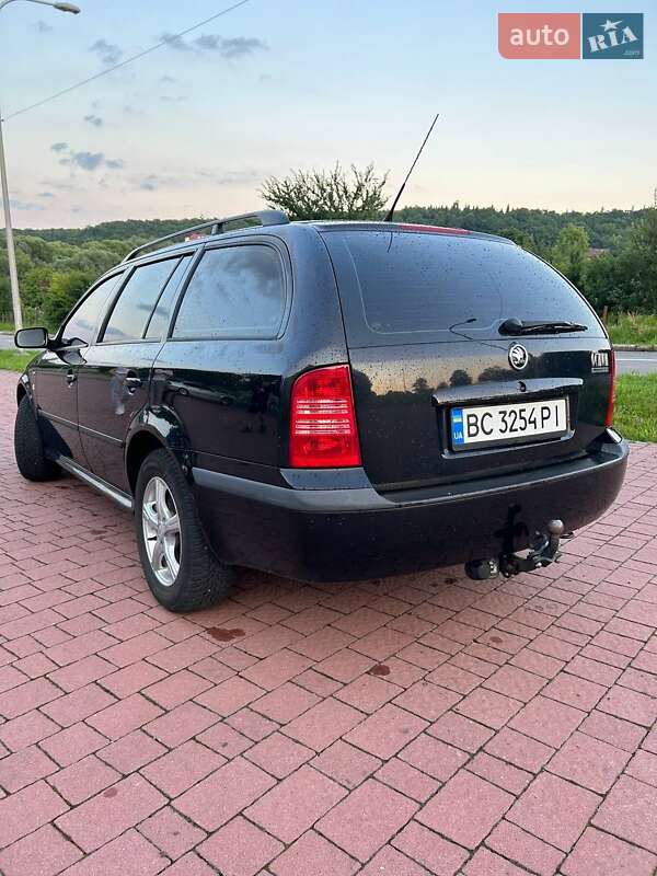 Универсал Skoda Octavia 2002 в Трускавце