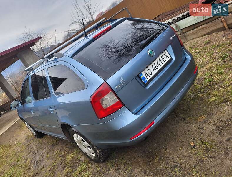 Універсал Skoda Octavia 2012 в Ужгороді