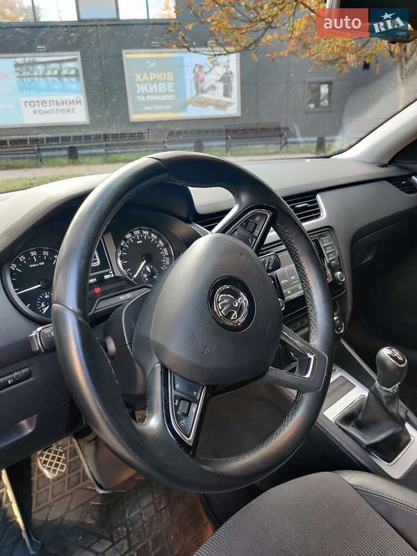 Универсал Skoda Octavia 2015 в Харькове
