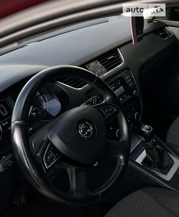 Универсал Skoda Octavia 2015 в Трускавце