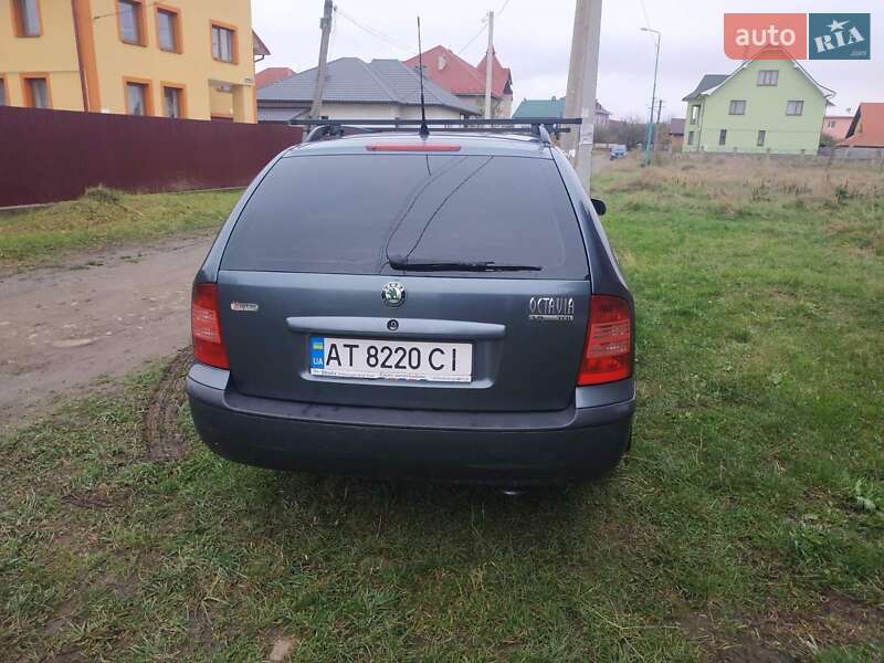 Універсал Skoda Octavia 2004 в Надвірній