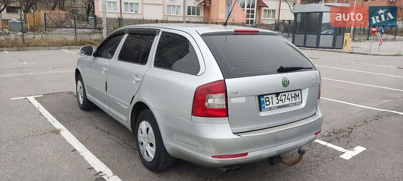 Універсал Skoda Octavia 2010 в Харкові