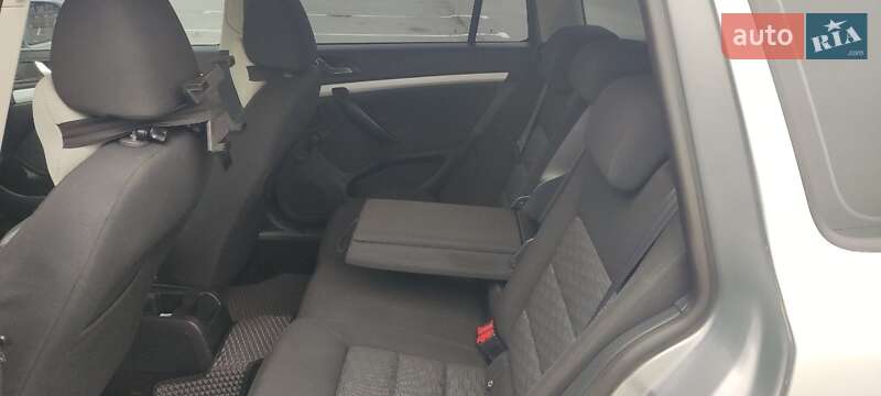 Універсал Skoda Octavia 2010 в Харкові