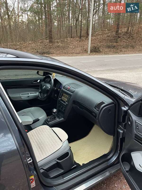 Універсал Skoda Octavia 2008 в Яворові