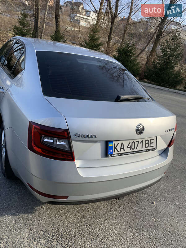 Лифтбек Skoda Octavia 2017 в Киеве