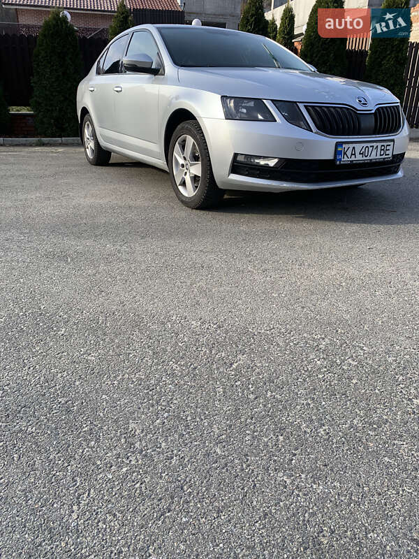 Лифтбек Skoda Octavia 2017 в Киеве