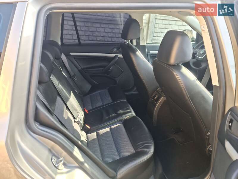 Універсал Skoda Octavia 2012 в Острозі