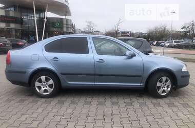 Лифтбек Skoda Octavia 2008 в Киеве