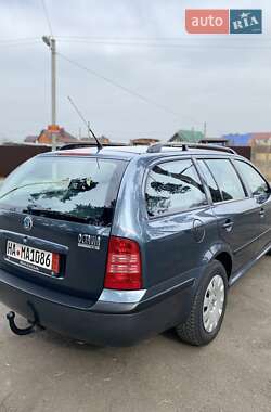 Универсал Skoda Octavia 2003 в 