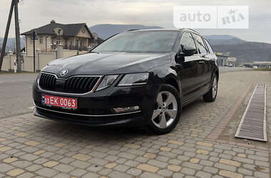 Универсал Skoda Octavia 2019 в Сваляве