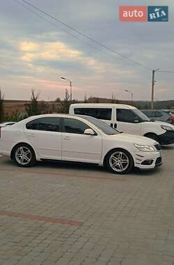 Лифтбек Skoda Octavia 2011 в Семеновке