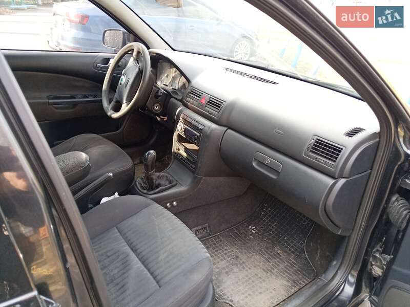 Лифтбек Skoda Octavia 2004 в Ладыжине фото 5 Лифтбек Skoda Octavia 2004 в Ладыжине