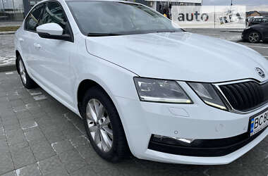 Лифтбек Skoda Octavia 2017 в Львове