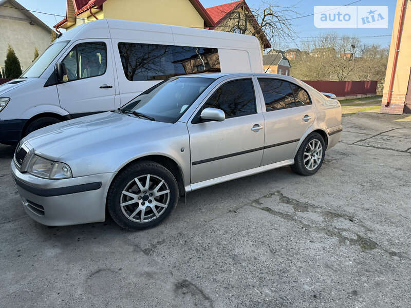 Ліфтбек Skoda Octavia 2006 в Новому Розділі