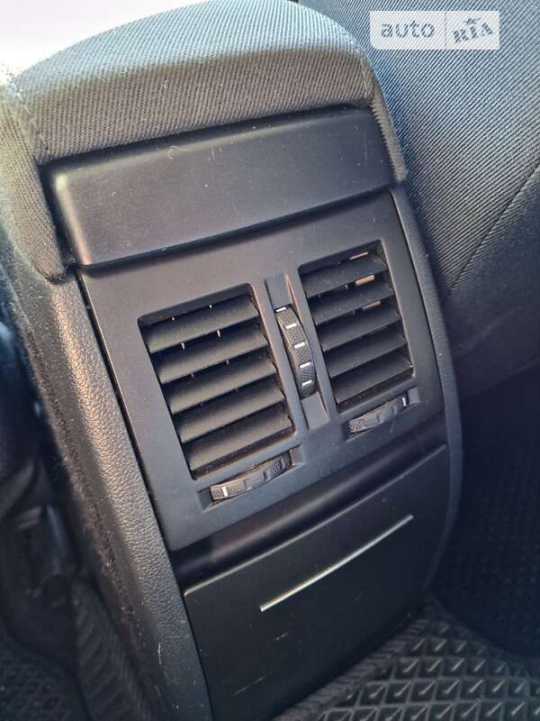 Універсал Skoda Octavia 2011 в Бродах